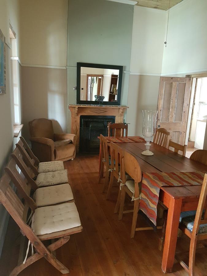 Oasis Shanti Backpackers Oudtshoorn Dış mekan fotoğraf